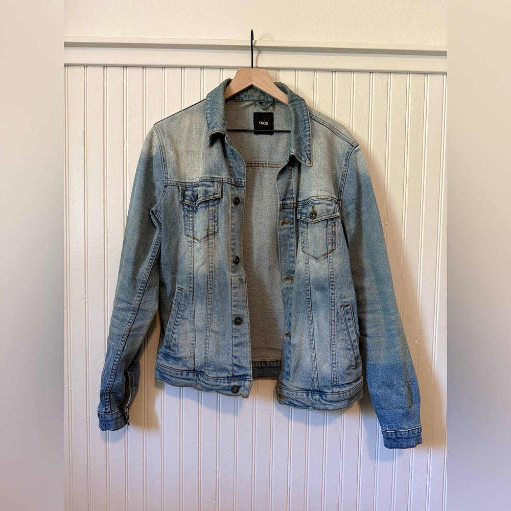 Men’s Light Wash Denim Jacket Broken-in from ASOS